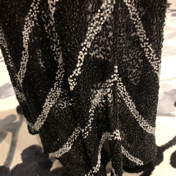 100% Silk & Glass beaded Gown - Picture 4 of 9